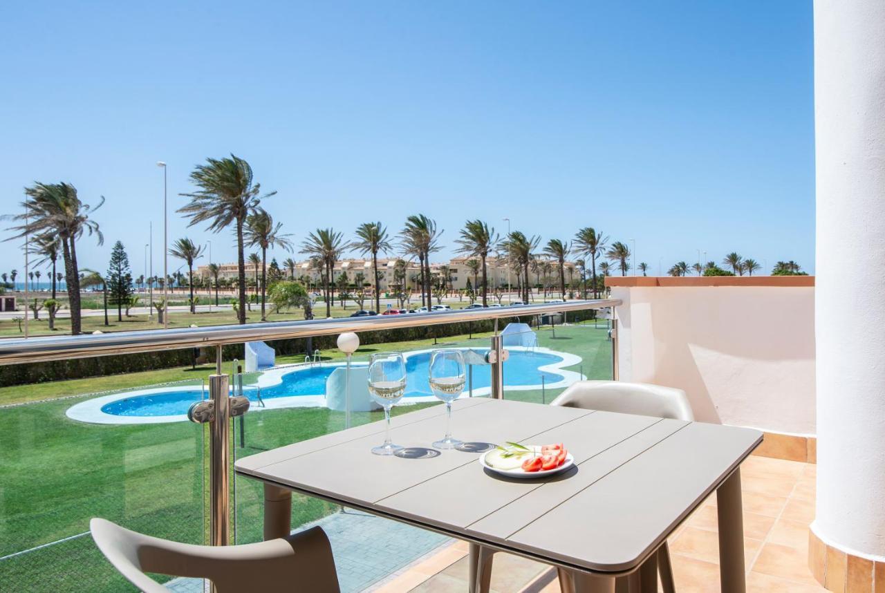 Pierre & Vacances Almeria Roquetas De Mar Exterior foto